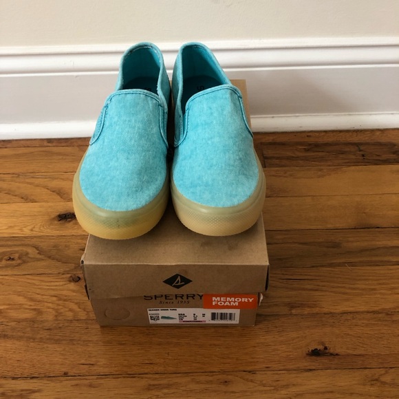 New In Box! Sperry Slip-On Sneaker With Memory Foam In Fun Turquoise Color - Picture 7 of 15